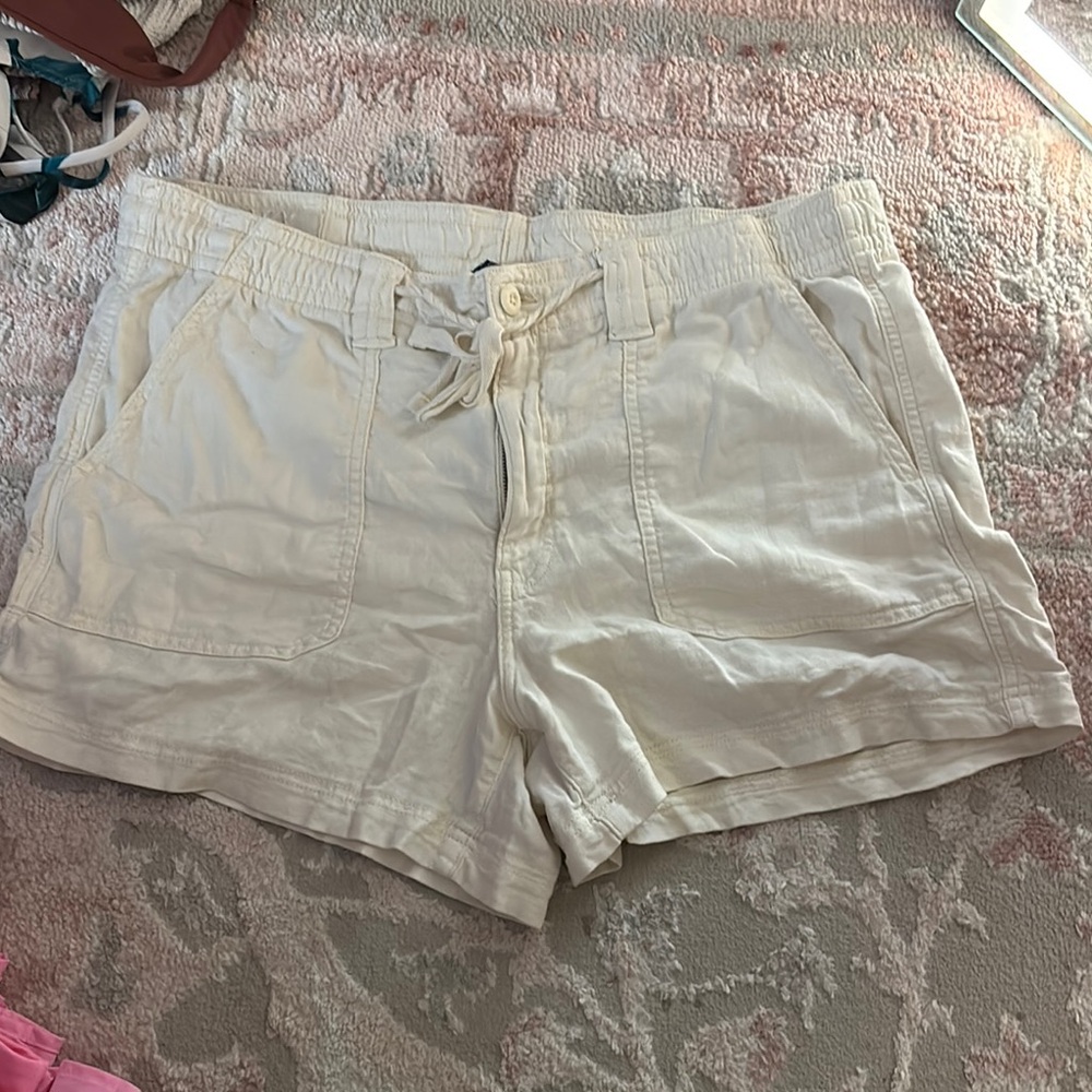 Women's Cream Shorts